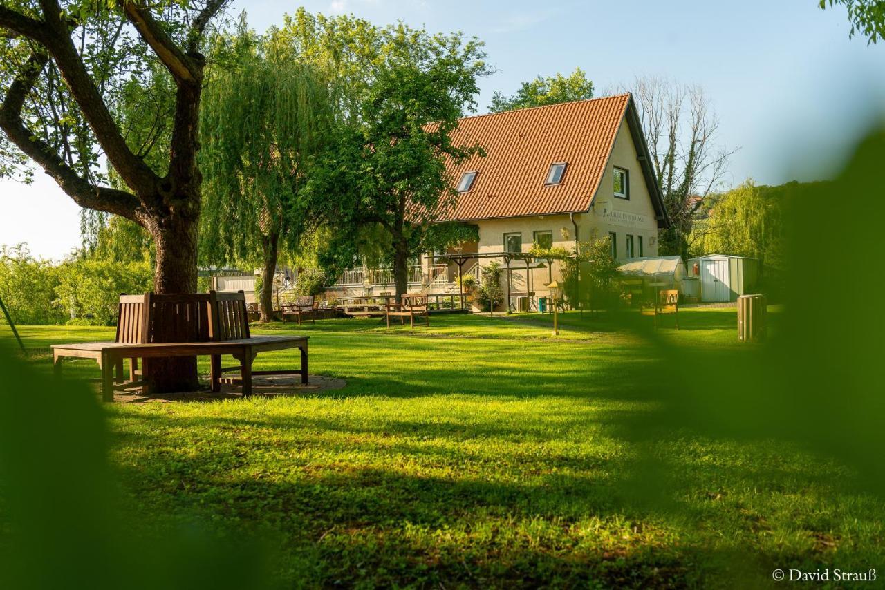 Hotel Wasserschloesschen Наумбург Екстер'єр фото